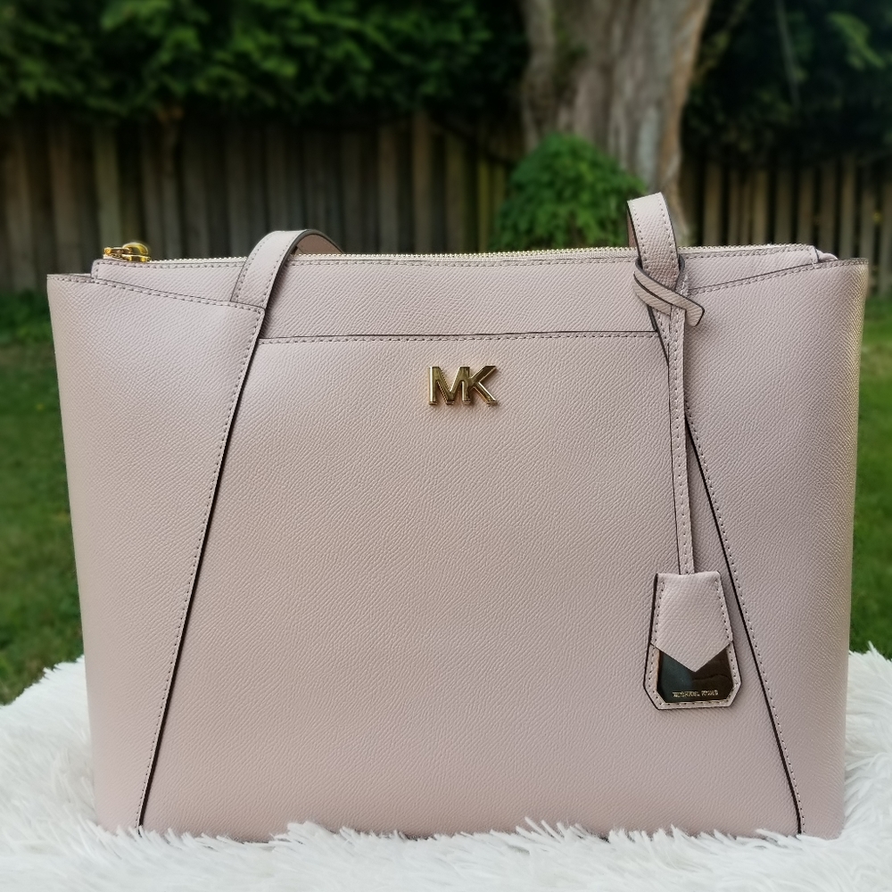 Michael Kors Maddie Tote Bag